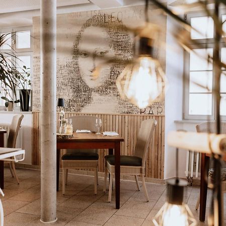 Landhotel Zum Schwanen Mit Restaurant Mona Liza Osthofen Екстериор снимка